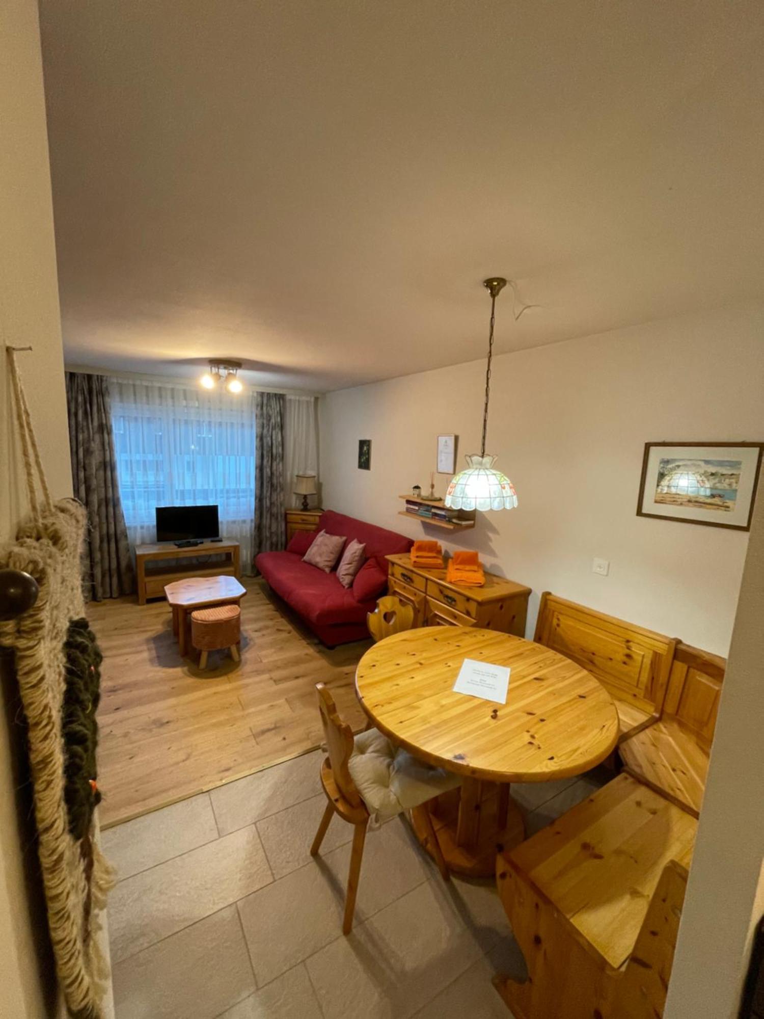 Montanji 11 Apartment Leukerbad Bagian luar foto